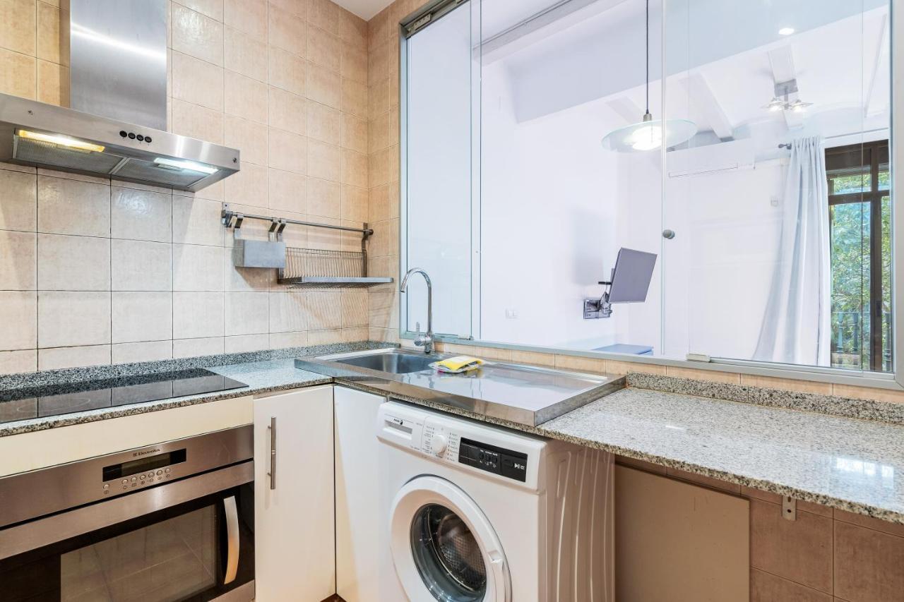 Fridays Flats Charming Apartment In Clot Barcelona Buitenkant foto